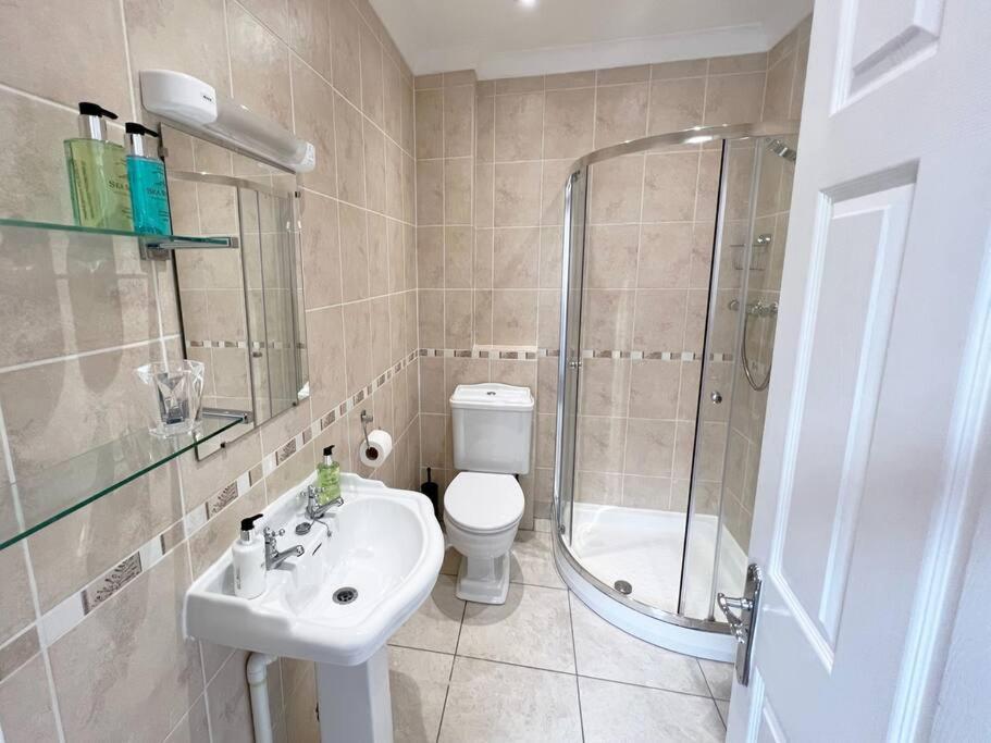 Private Parking, Central Llandudno, King Bed With Ensuite At Clement Lodge Extérieur photo