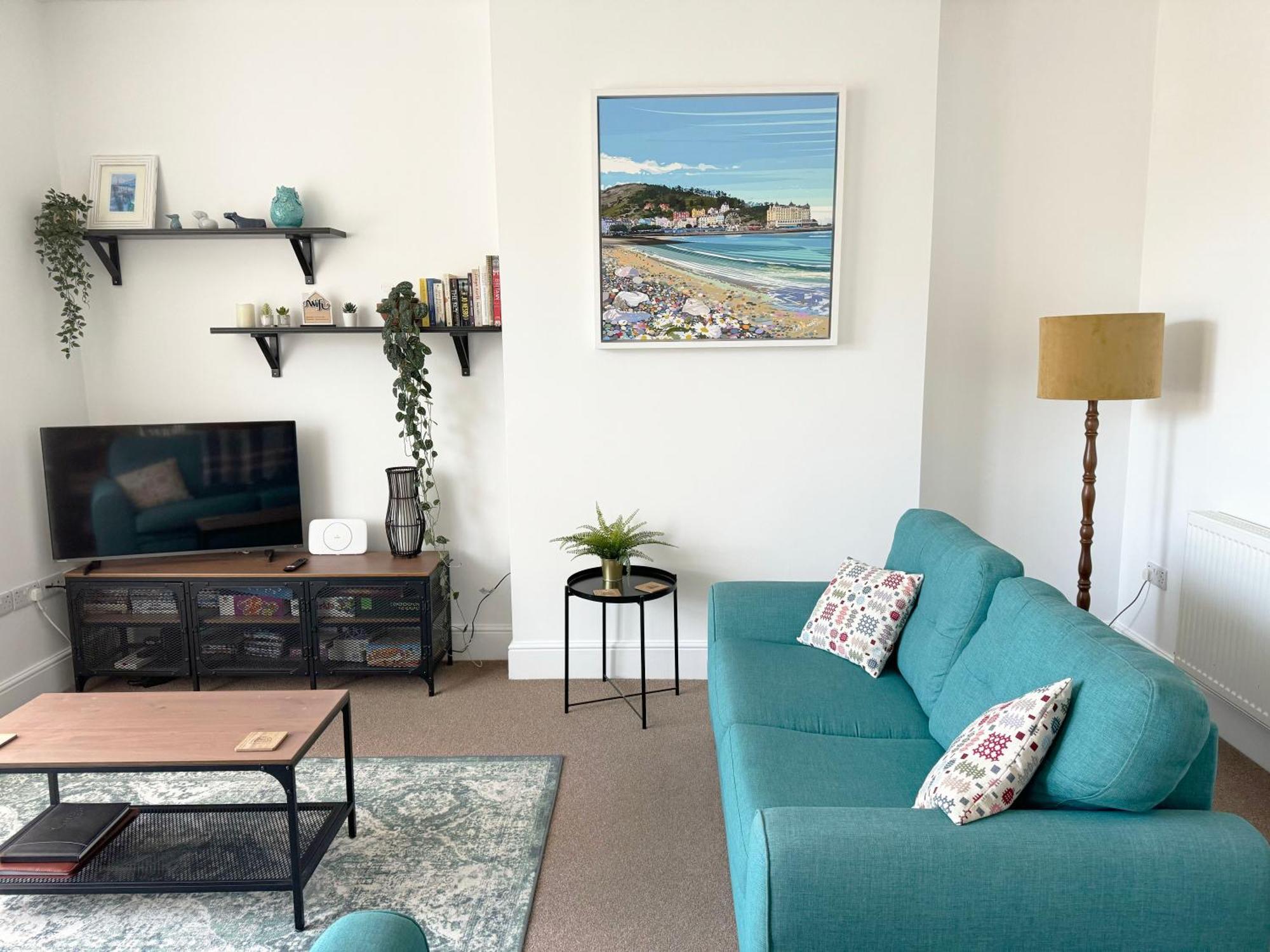 Private Parking, Central Llandudno, King Bed With Ensuite At Clement Lodge Extérieur photo