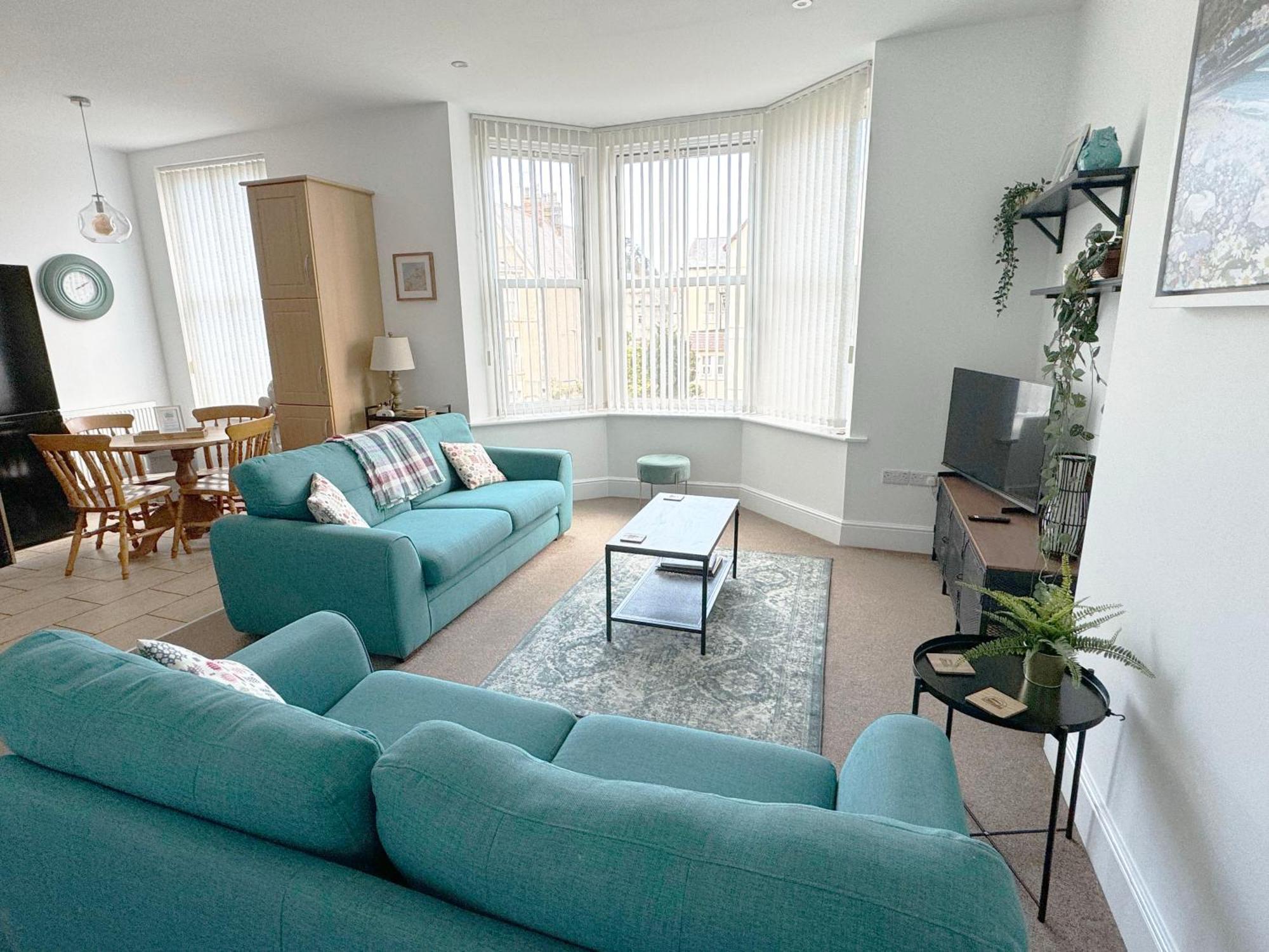 Private Parking, Central Llandudno, King Bed With Ensuite At Clement Lodge Extérieur photo
